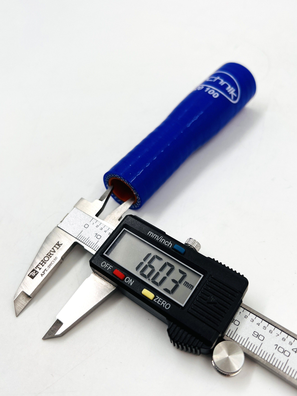 Патрубок переходной прямой универсальный D16x20 силикон 1 шт