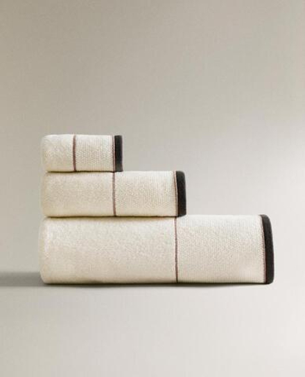 ZARA HOME ПОЛОТЕНЦЕ С КОНТРАСТНОЙ КАЙМОЙ, ЦВЕТ СЛОНОВОЙ КОСТИ
