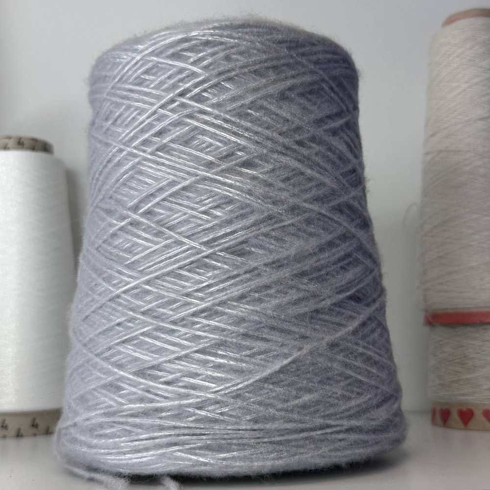 AIRSOFT - Igea; 38% вспушенный меринос, 62% люрекс; 290м/100гр; col. 25949 цвет: серый жемчужный; S501