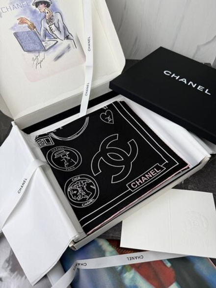 Платок CHANEL