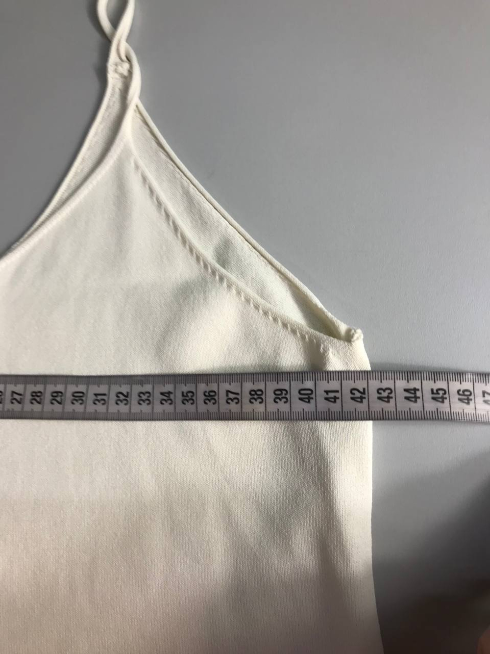 Топ базовый, визуально на 42/44 размер