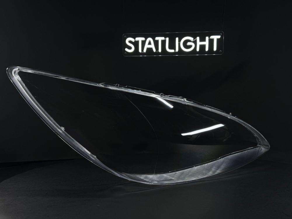 Правое стекло фары Toyota Camry XV30 2004-2006 рест