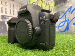 Canon EOS 5D Mark II 12.900 кадров