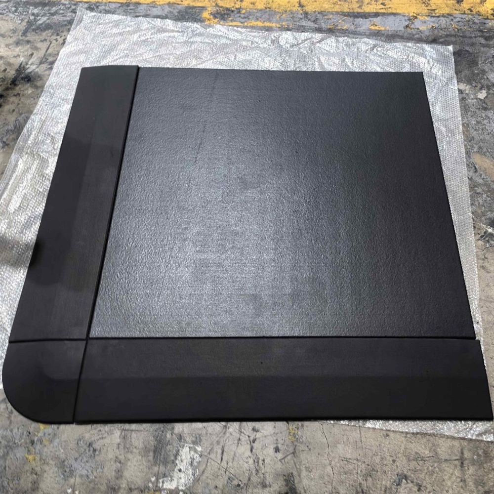 Бордюр резиновый угловой (Sport Рlit Premium) 150x150x15 мм PROFI-FIT