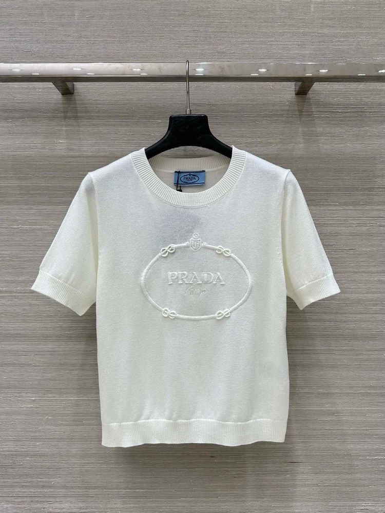 Кофта Prada