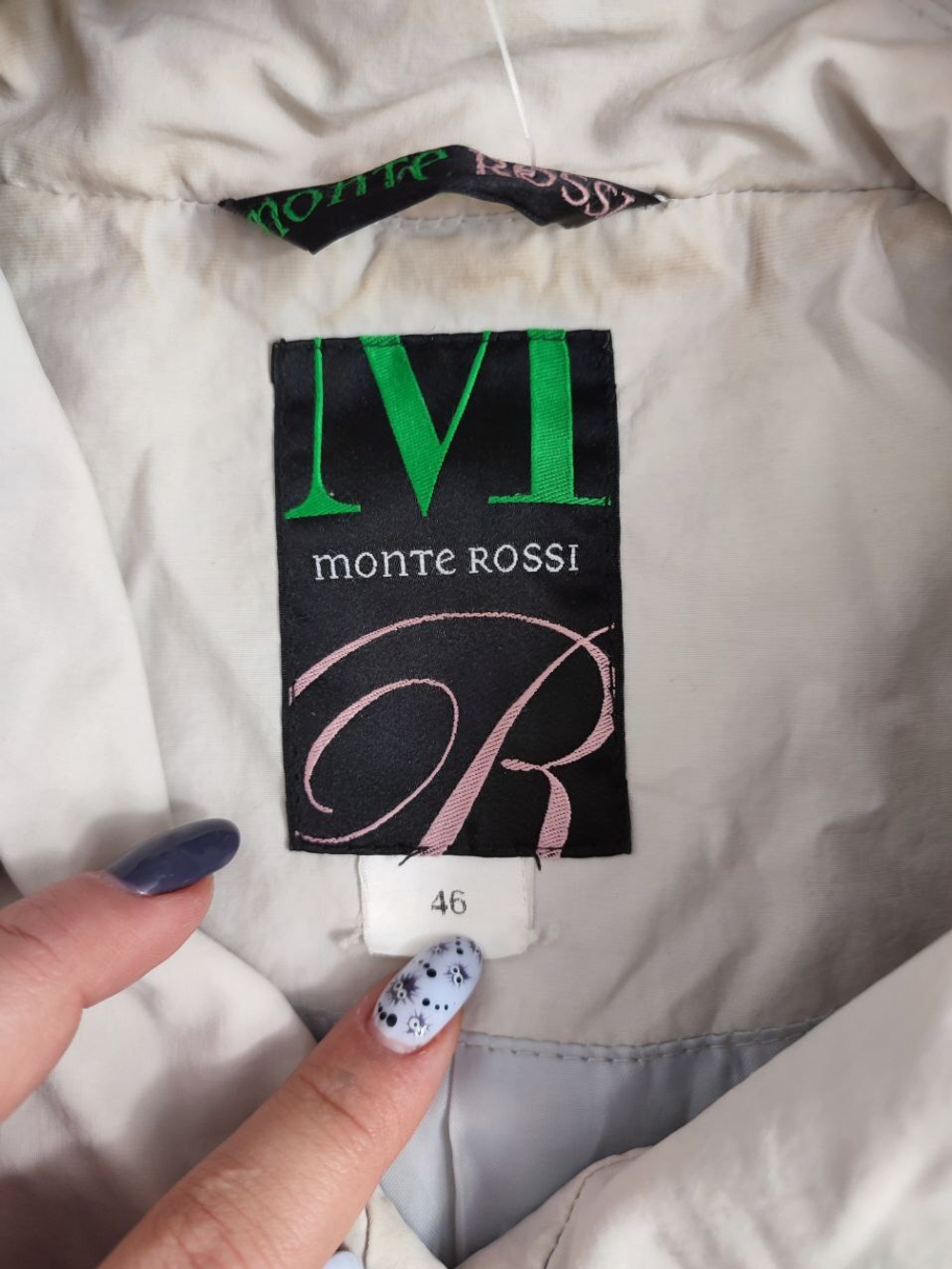 Плащ Monte Rossi  светлый 46 размер