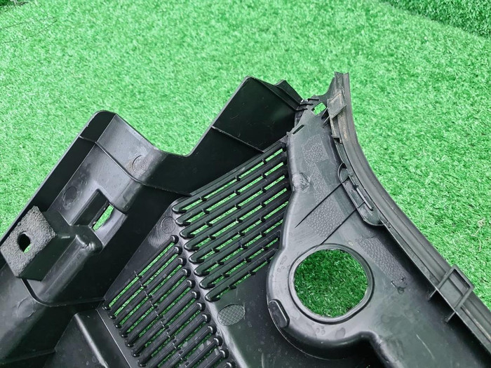 Жабо Geely Coolray (2019-2024)