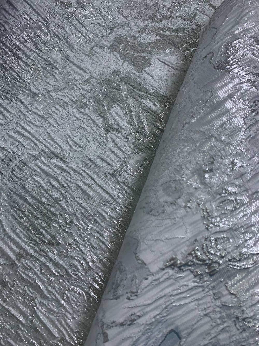 Парча жаккард с люрексом, белый, люрекс серебро FC