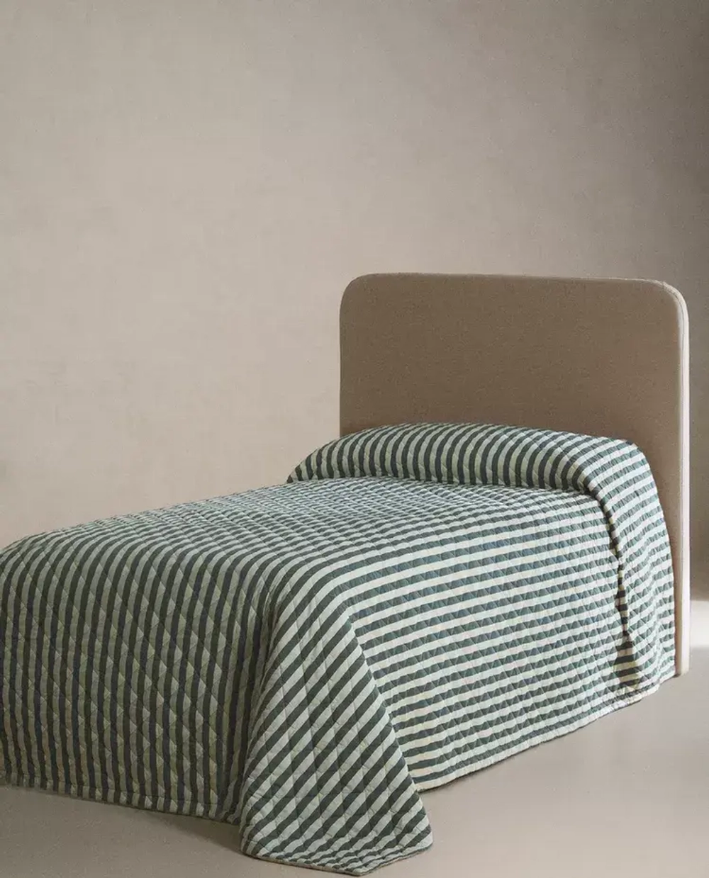 ZARA HOME ДЕТСКОЕ ЛОСКУТНОЕ ОДЕЯЛО В ПОЛОСКУ, ЗЕЛЕНЫЙ