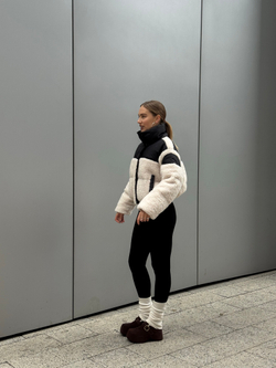 Пуховик North молочный