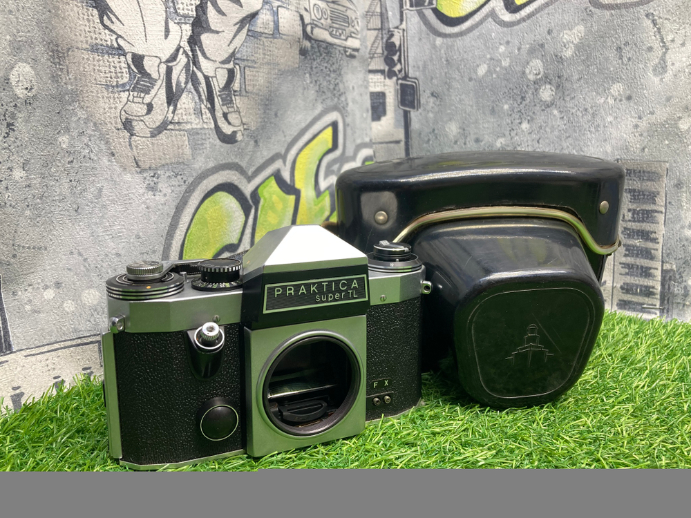 Praktica Super TL