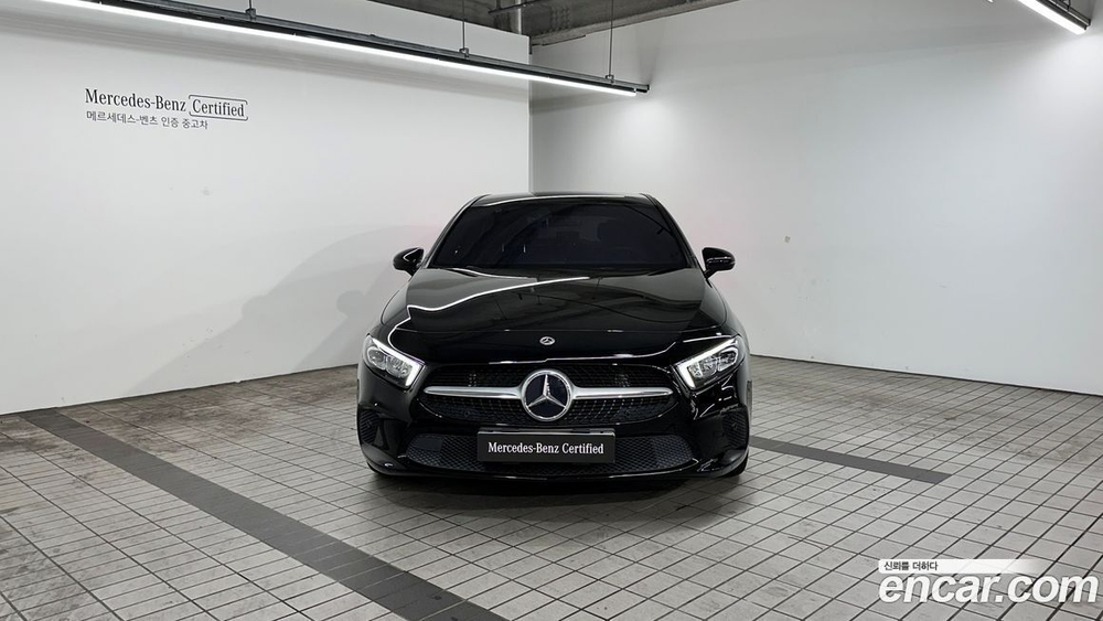 Mercedes-Benz A-Class W177 A220 Hatchback (05.2021)