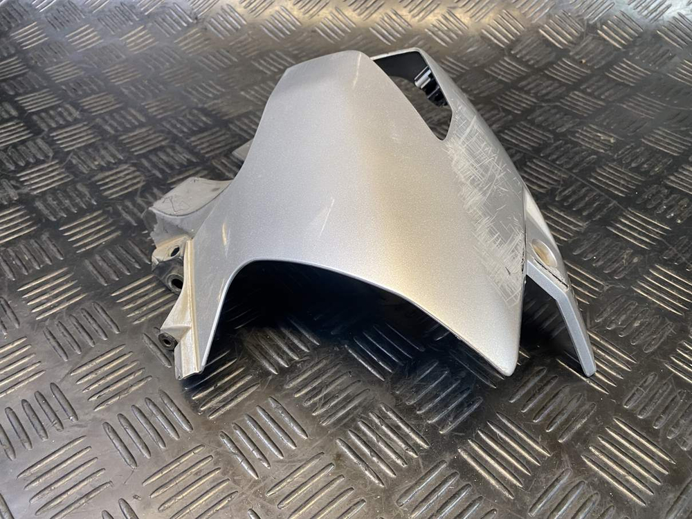 Пластик передний правый Suzuki GSR400 (GK7DA) 44171-44G0