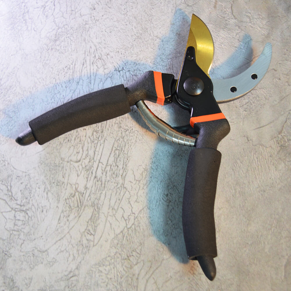 Секатор OR-22