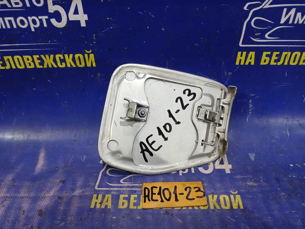Лючок бензобака TOYOTA CERES 1992