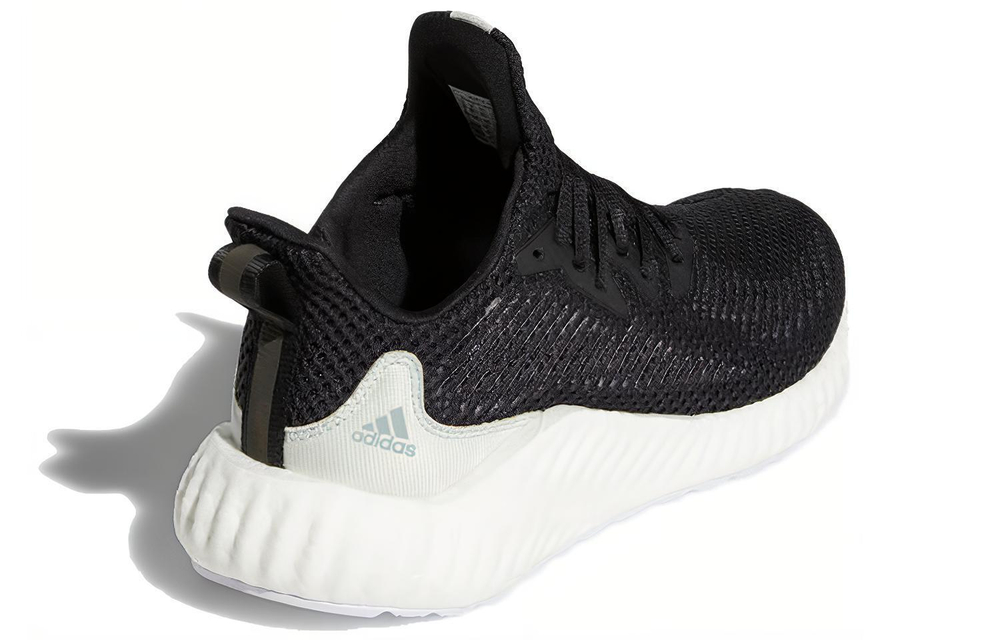Кроссовки Adidas Alphaboost