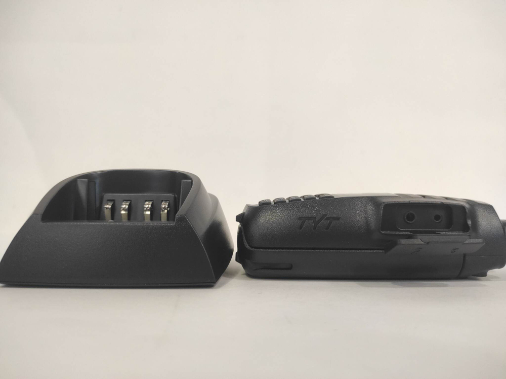 Рация TYT UV8000D 10 Ватт (гарнитура в компл. не входит), 1 рация. (1 шт.)(0.75кг, 28,5х21х6см)