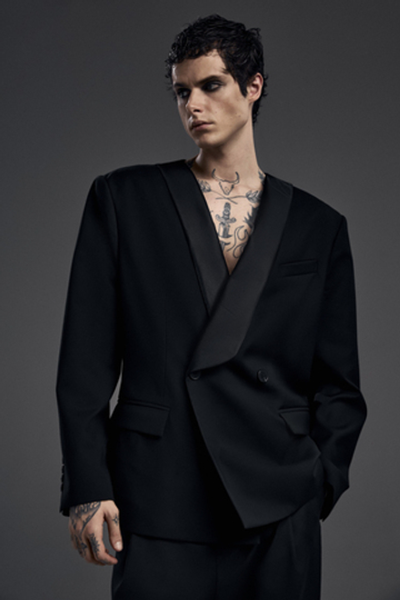 Смокинг мужской, черный