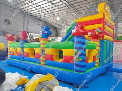 Надувной батут «Звериный мир» с горкой и аркой,с сеткой на входе 7*5*4,2 м
