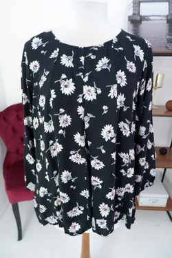 Блузка Papaya Weekend с цветами 48 размер