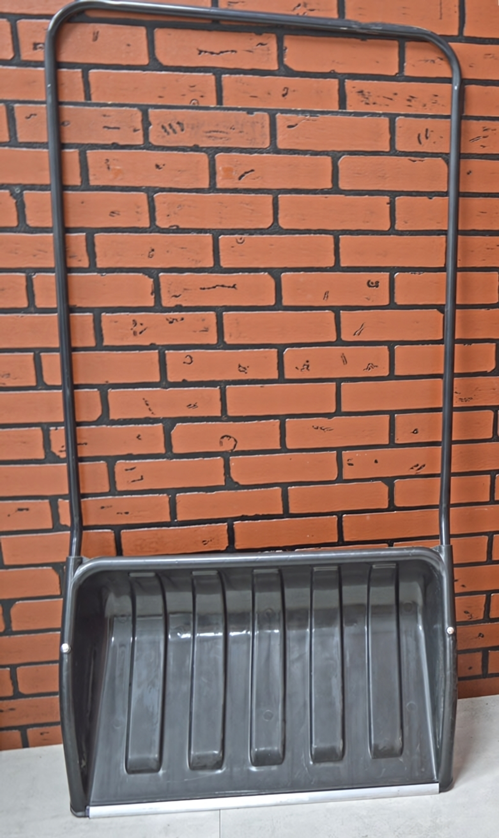 Скрепер-движок "Лавина" 700*465мм с алюм.планкой