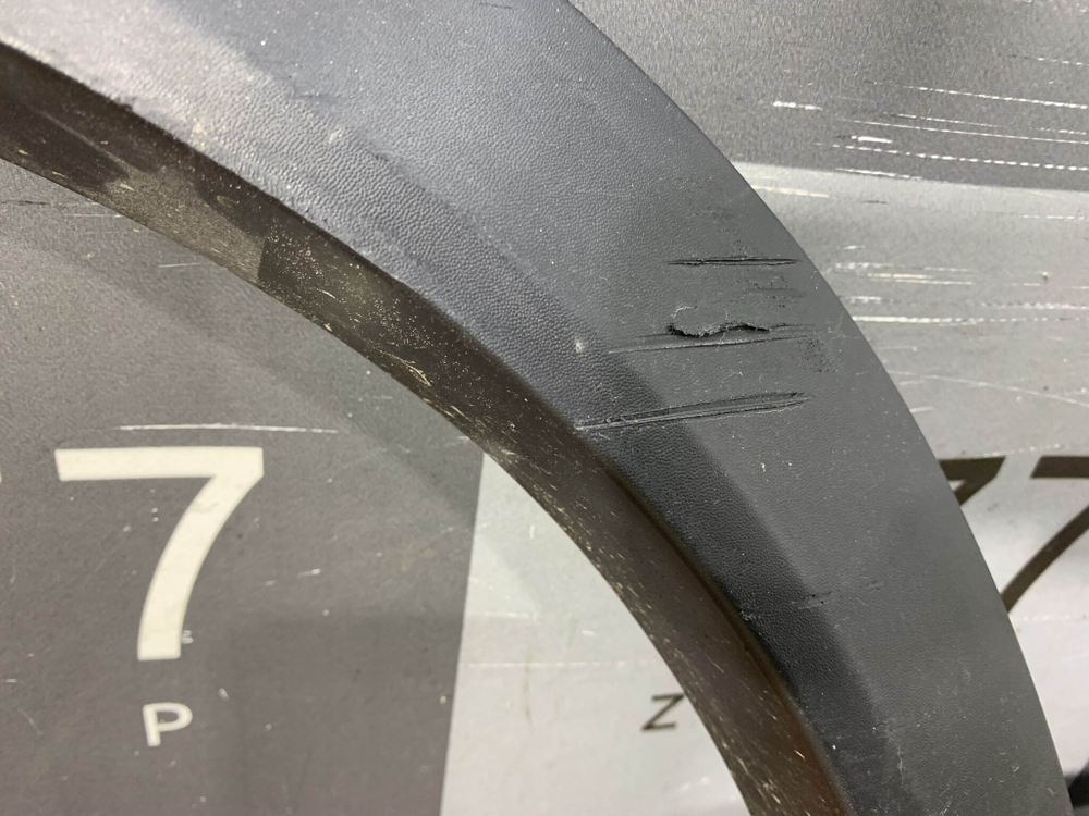 Накладка двери задней правой Chery Tiggo 8 Pro 21-нв Б/У Оригинал 609000054AA