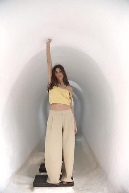 ZARA ТРИКОТАЖНЫЙ КРОП-ТОП, ЖЕЛТЫЙ