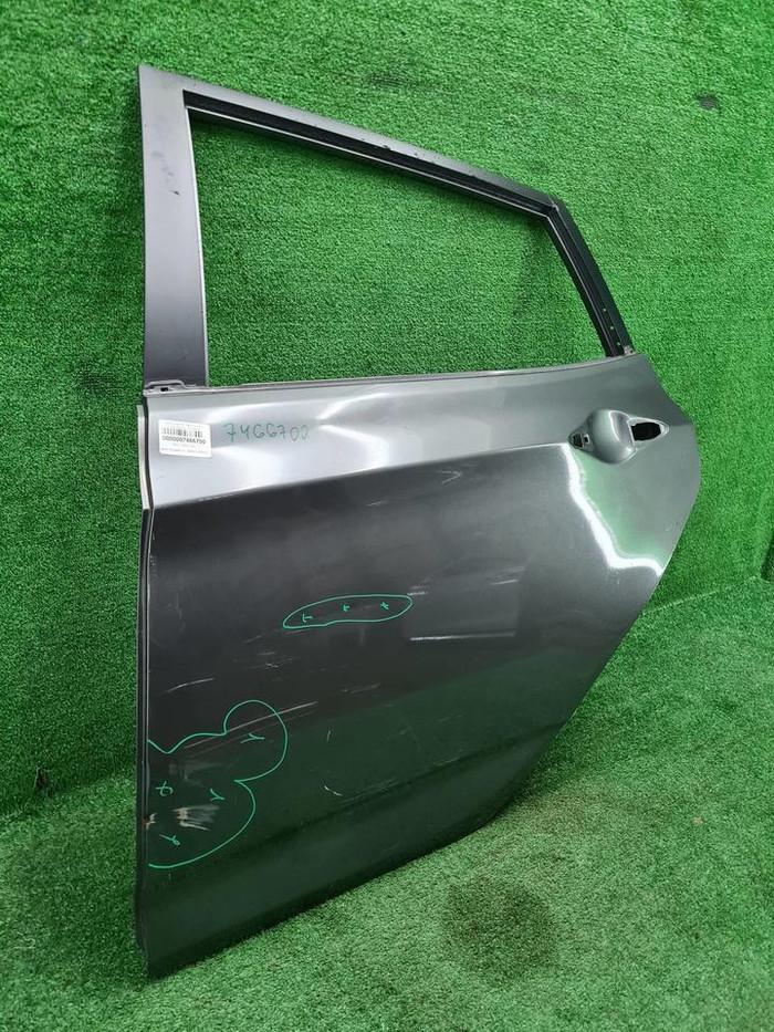 Дверь задняя левая Hyundai Solaris 1 (10-17) хэтч.
