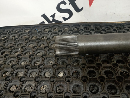 Полуось без блокировки 2020г.