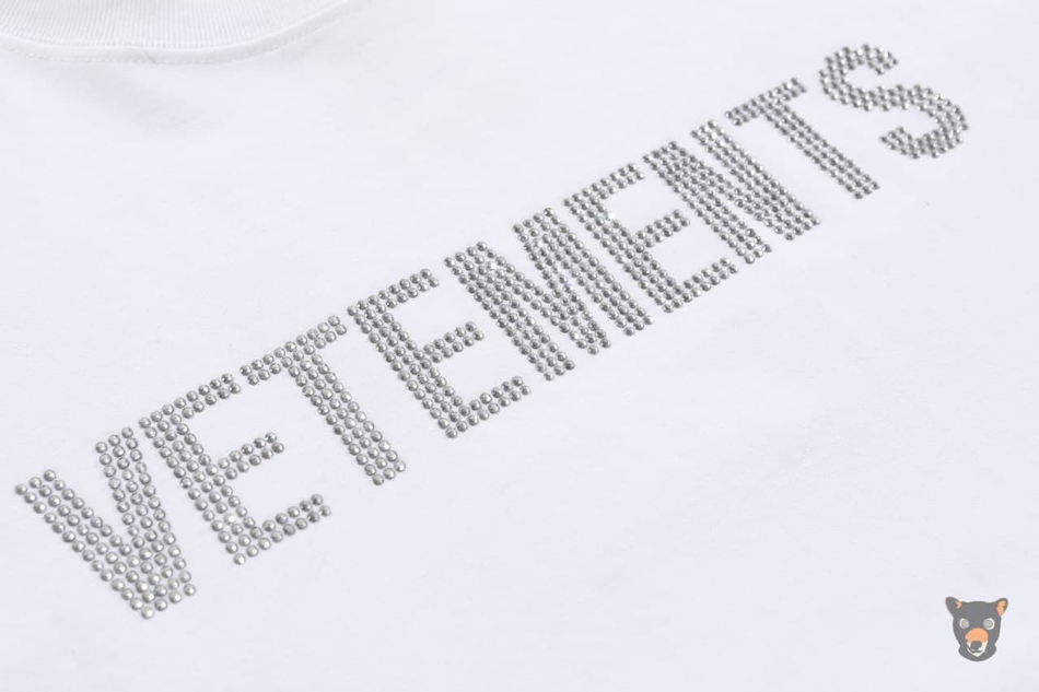 Футболка Vetements "Swarovski" белая