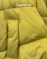 Стильная куртка лаймового цвета