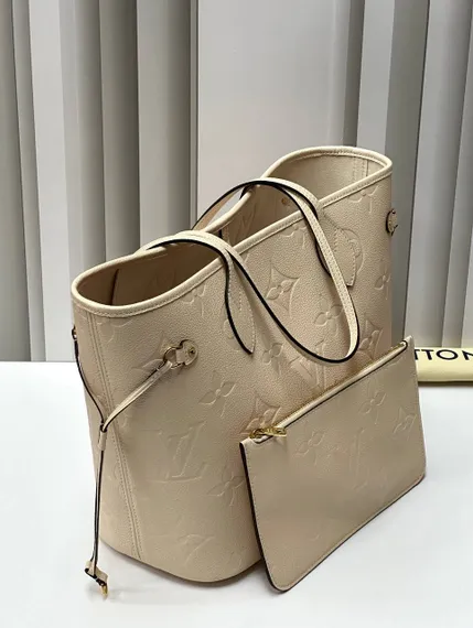 Сумка Louis Vuitton Neverfull MM кремовый
