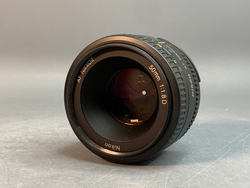 Nikon 50mm f/1.8D AF Nikkor