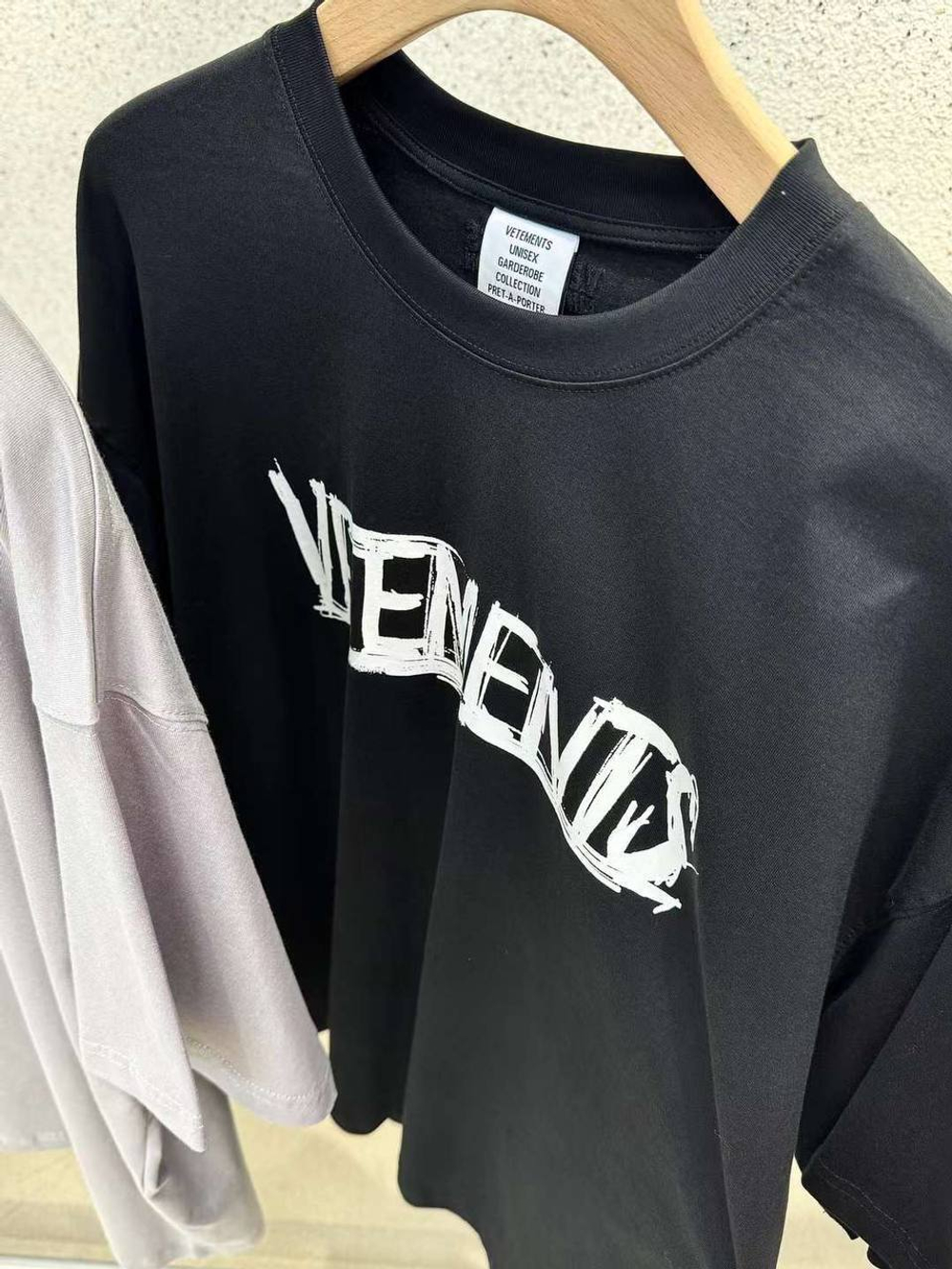 Футболка Vetements
