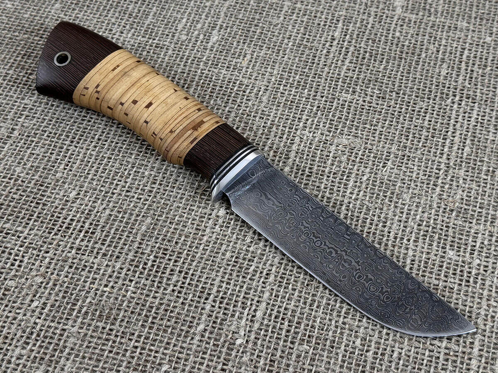 Нож "Охотник", дамасская сталь, рукоять наборная береста / венге