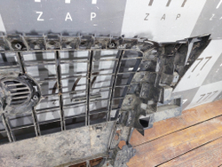 Решетка радиатора Audi Q5 (8R) 08-12 Б/У Оригинал 8R0853651BT94