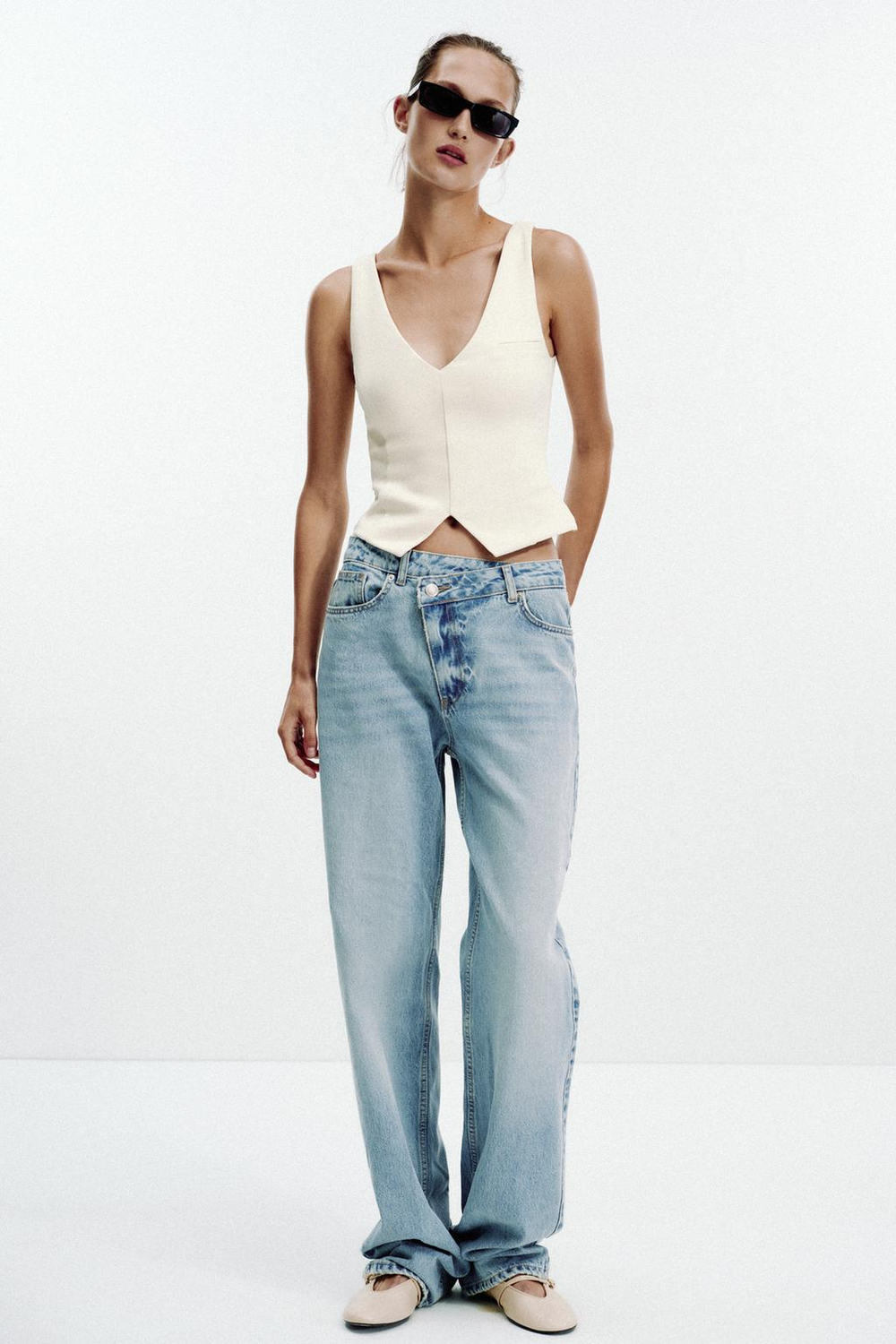 ZARA ТОП ИЗ ИНТЕРЛОКА С V-ОБРАЗНЫМ ВЫРЕЗОМ, ЭКРЮ