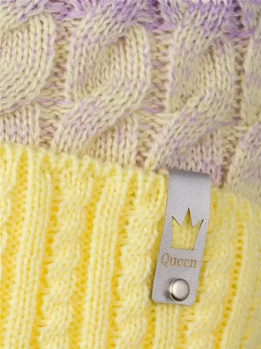 Шапка для девочки осенняя с завязками