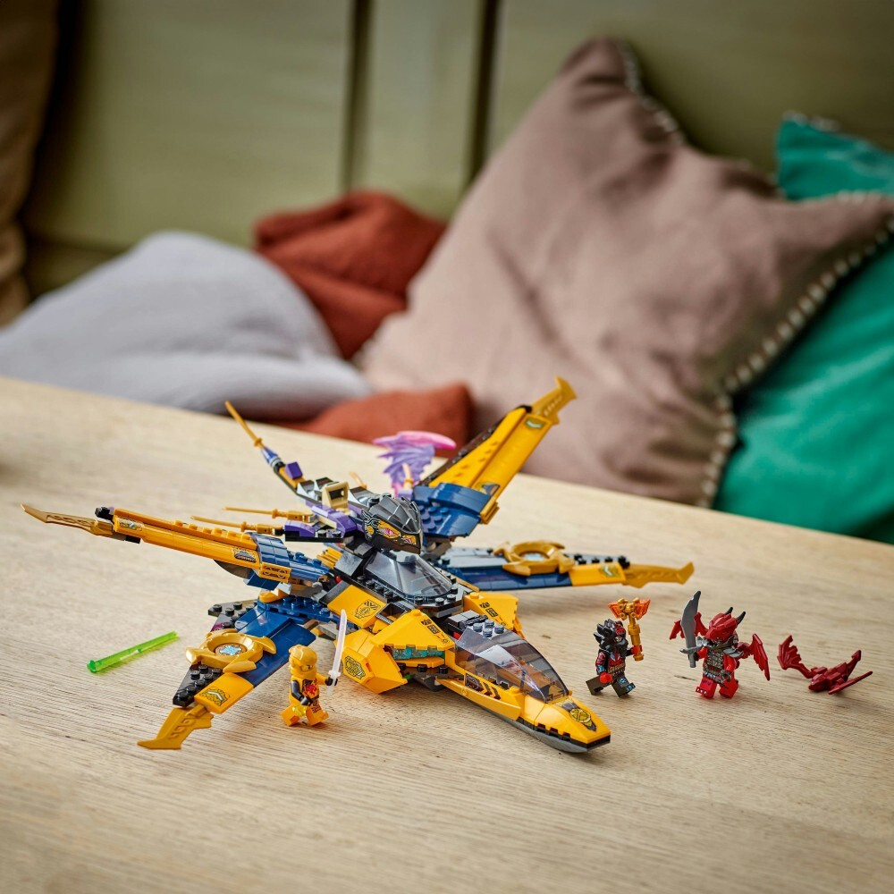 LEGO Ninjago/ Штормовой суперджет Раса и Арин/ 71833