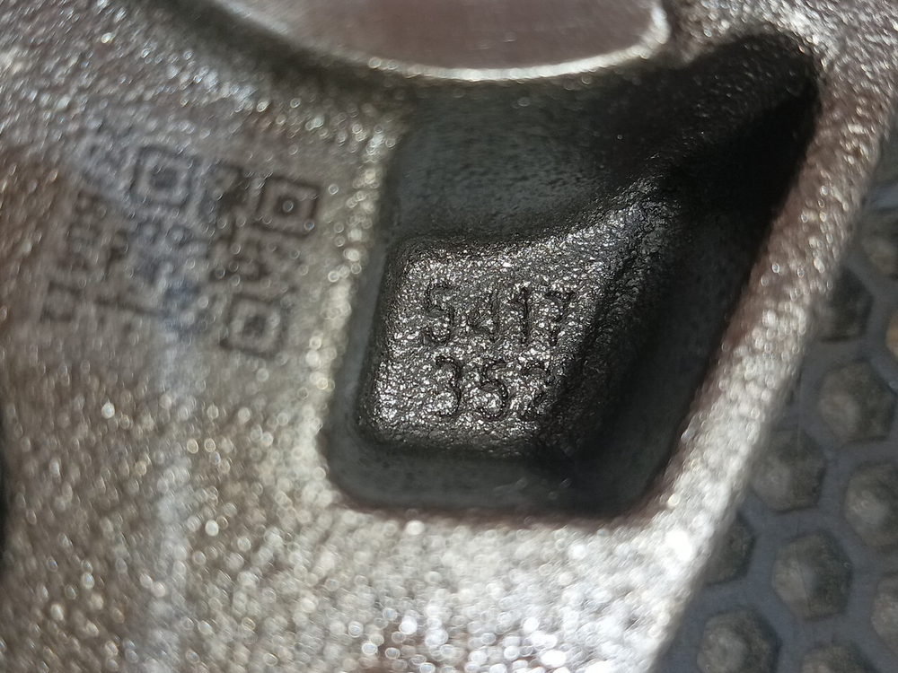 Коромысло выпускного клапана 2024г.