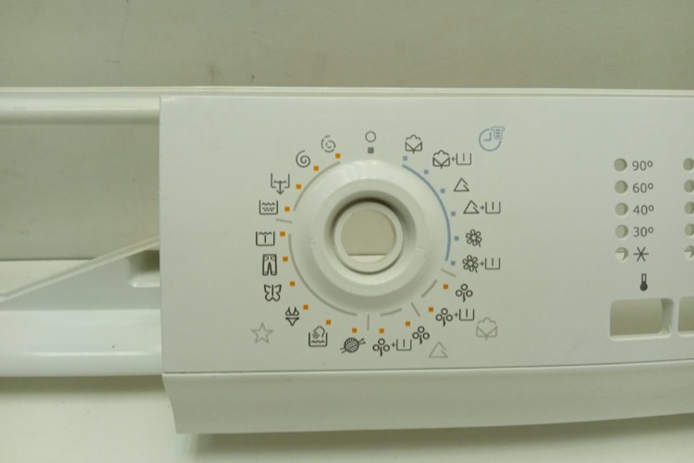 EWS10470W кт141 Лицевая панель для стиральной машины Electrolux 13250803 б/у