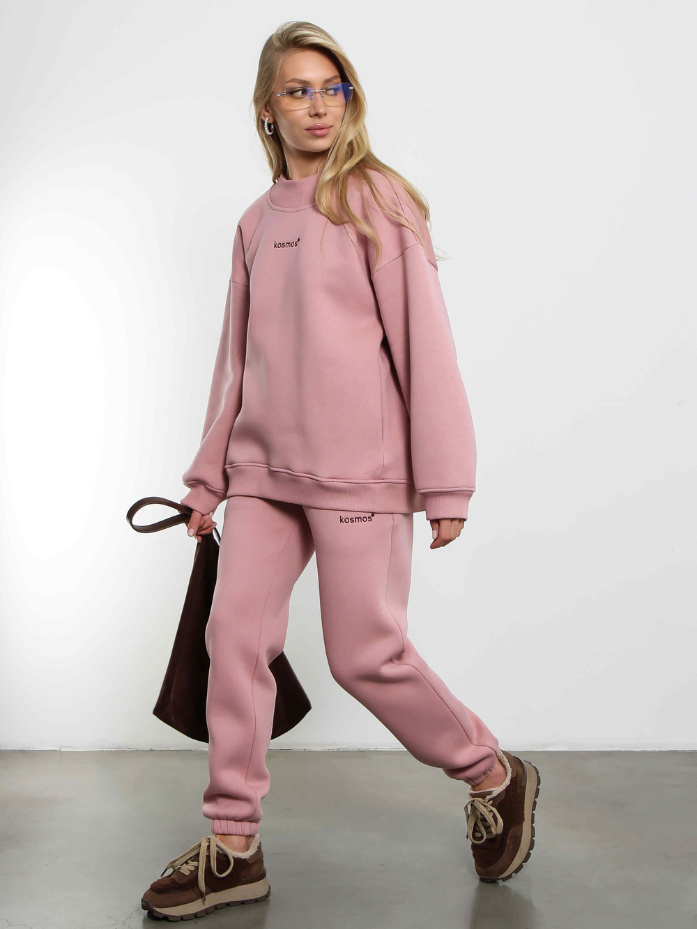 Свитшот женский оверсайз с начесом Розовая пудра
