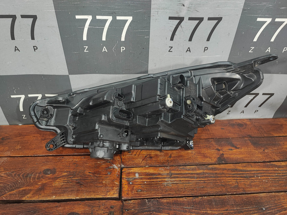 Фара правая LED Chery Tiggo 8 18-нв Б/У Оригинал 605000017AA