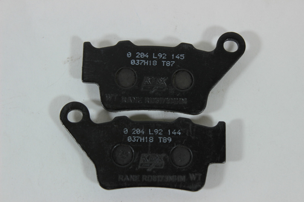 Тормозные колодки заднего суппорта CFMOTO 250NK, 6KJ0-0845A0