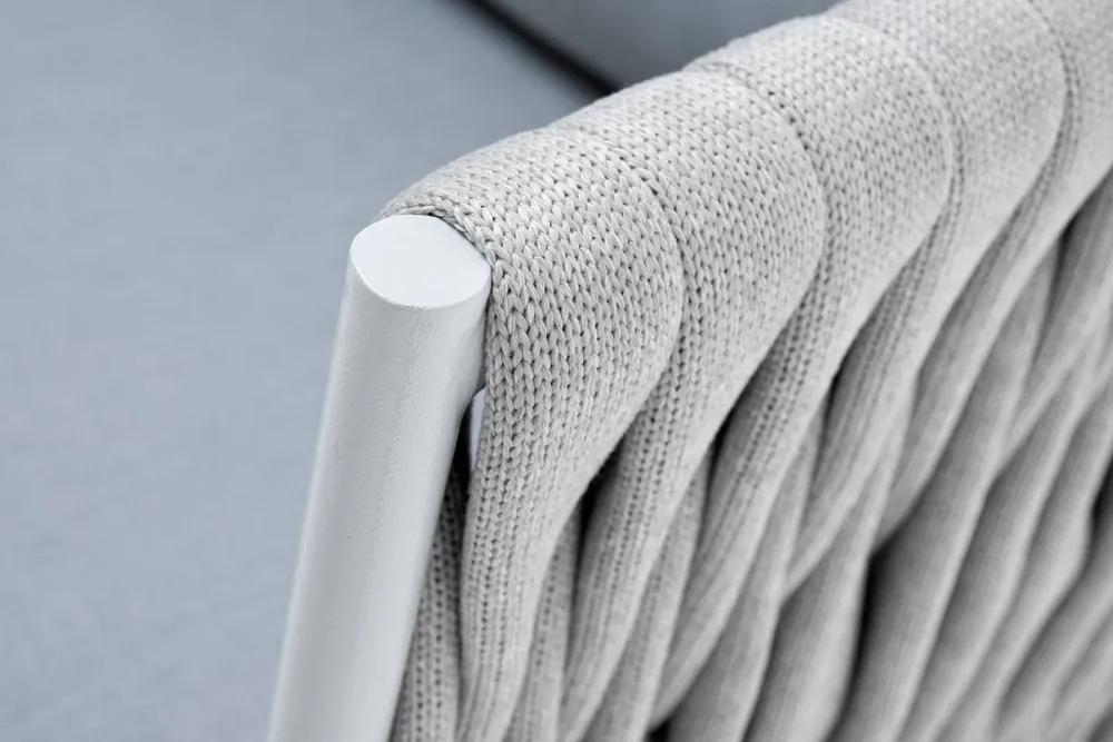 "Монако" кресло плетеное из роупа, каркас алюминий светло-серый (RAL7035) шагрень, роуп светло-серый 40 мм, ткань светло-серая