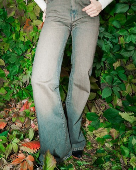 Джинсы bootcut с эффектом ржавчины