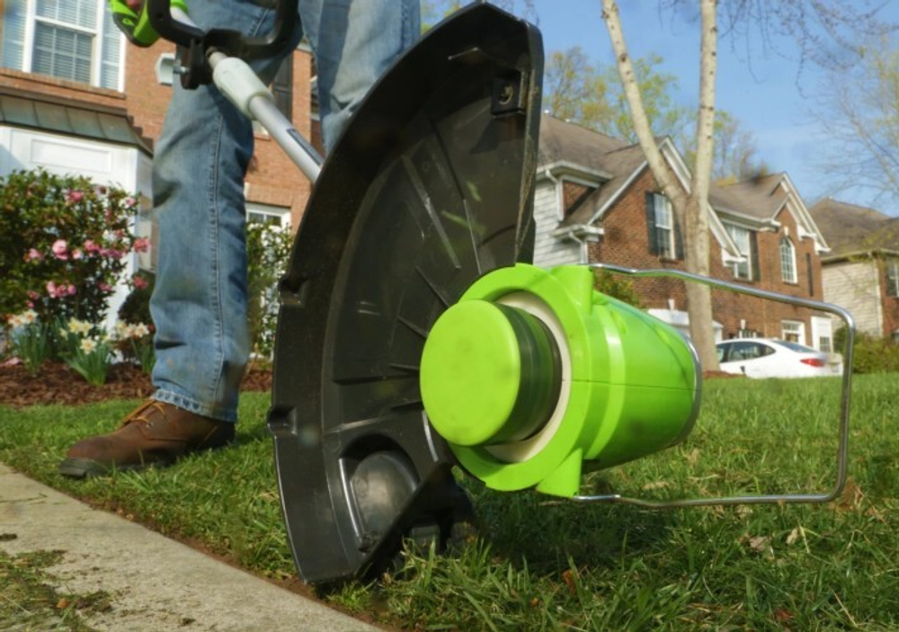 Триммер аккумуляторный GREENWORKS GD40BC 40V, 40 см, б/щ, АКБ 8Ач и ЗУ 1301507UH