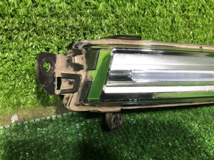 ДХО правый Land-Rover Discovery 5 L462 (2016-2021)