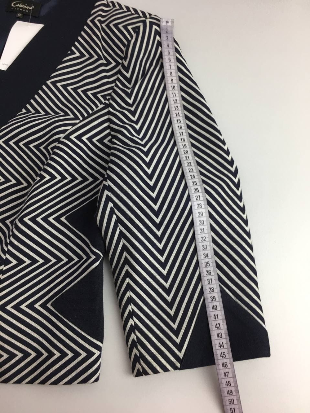 Костюм CATERINA LEMAN  деловой 48 размер