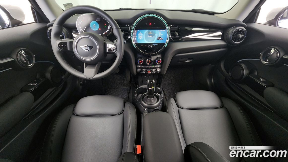 Mini Cooper Classic (12.2023)